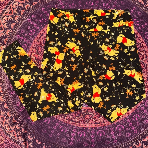 Winnie the Pooh Leggings - Picture 1 of 4
